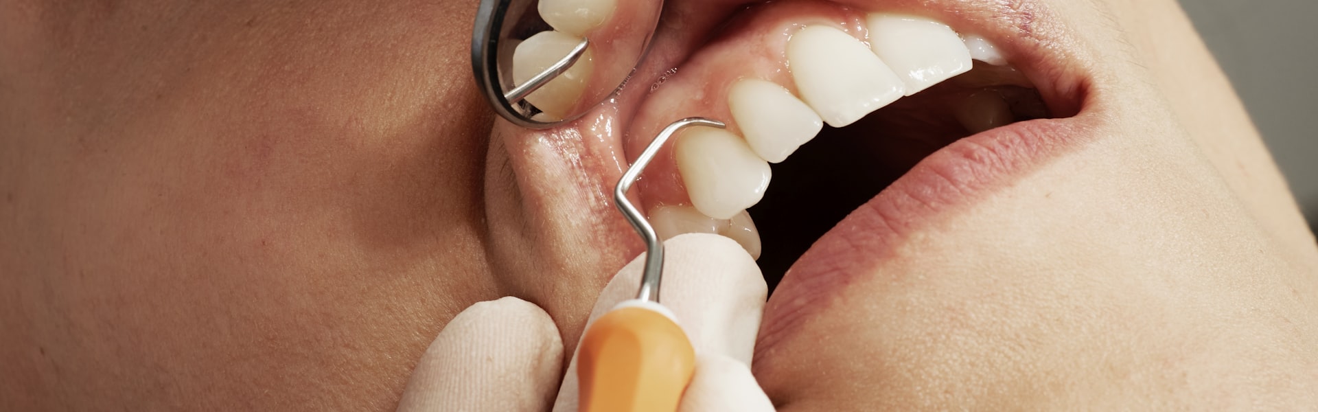 CuraWell Dental